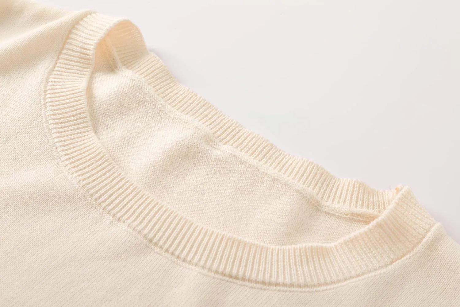 DAIMIDY Women's Short Sleeve Crew Neck Sweaters Lightweight Summer Sweater Casual Knit Pullover Tops