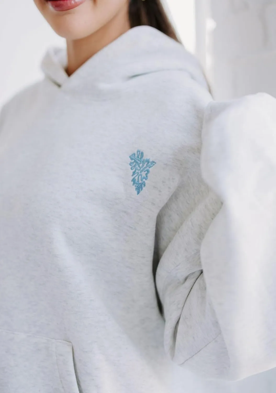 Graphic Hoodies for Women Cute Long Sleeve Preppy Sweatshirts Fall Oversized Pullover Hooded Tops With Pockets