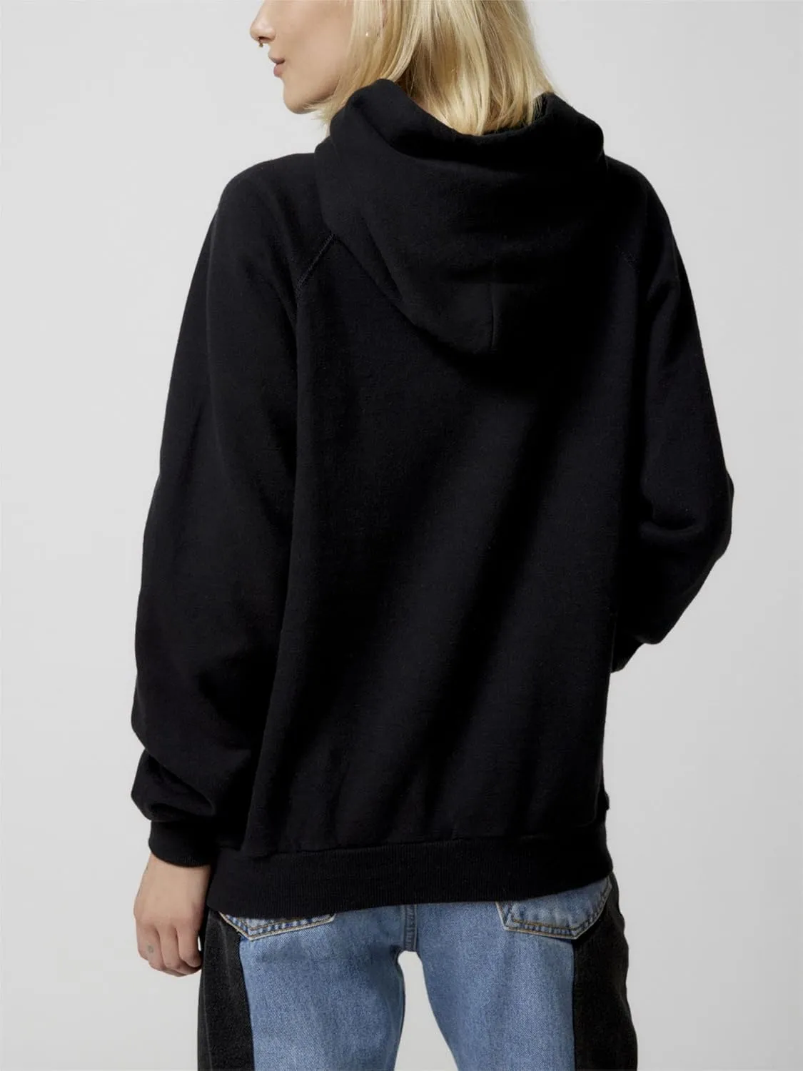 Graphic Hoodies for Women Cute Long Sleeve Preppy Sweatshirts Fall Oversized Pullover Hooded Tops With Pockets
