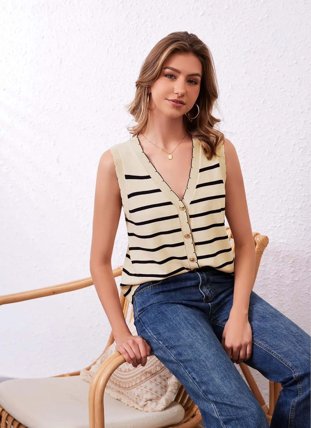 HVT Vest Tops for Women V Neck Striped Sweater Vests 2025 Summer Vacation Button Up Outfits Spring Tops