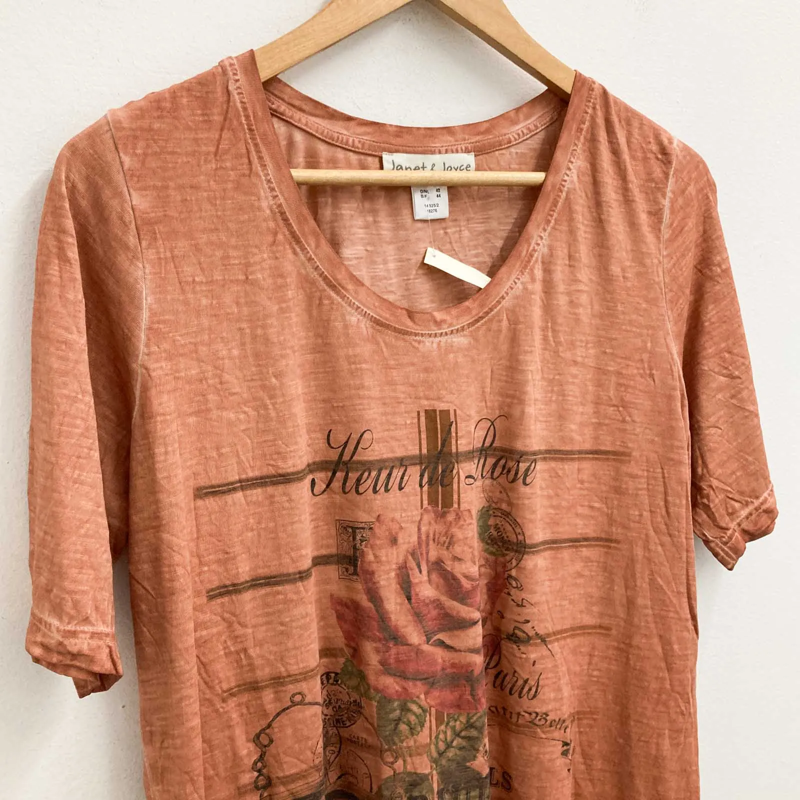 Janet & Joyce T-Shirt Size 42 UK 14 Cotton Short Sleeve Graphic Print