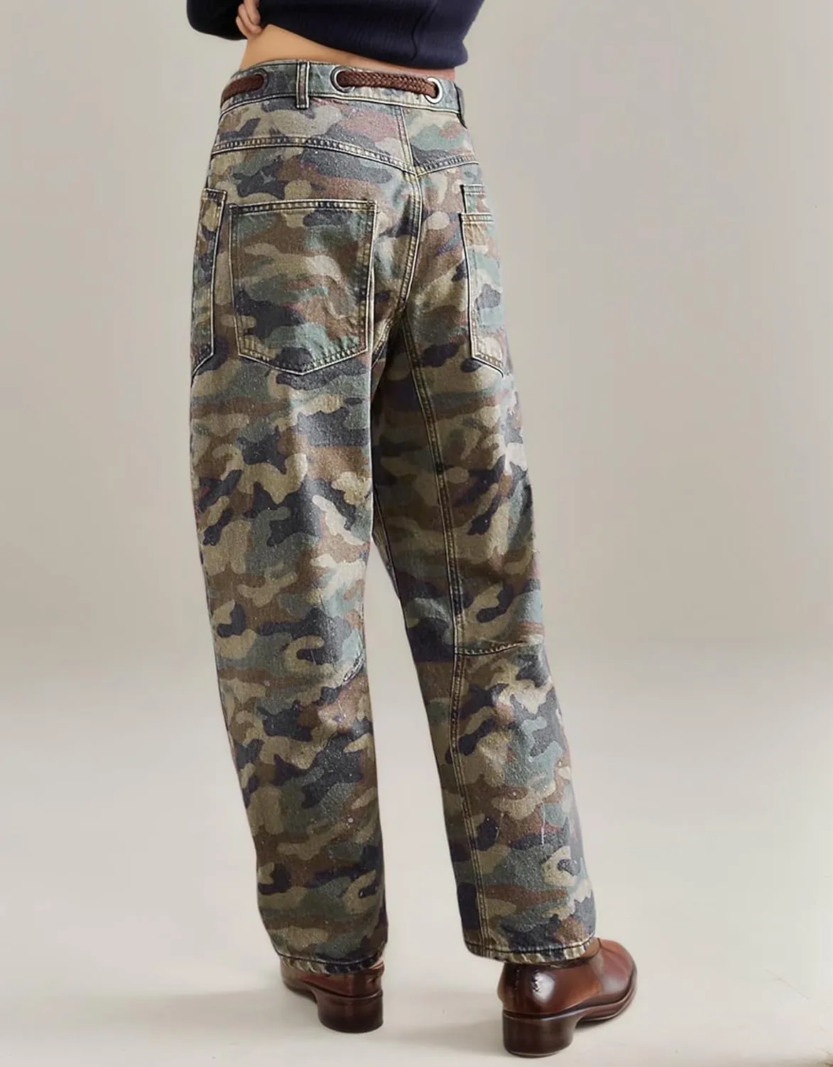 Kedera Barrel Jeans for Women Mid Rise Camo Pants Wide Leg Graphic Trousers Baggy Boyfriend Denim Pants with Pockets