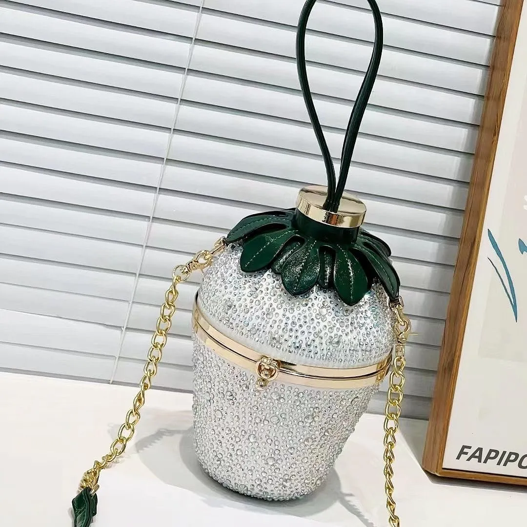 Rhinestone strawberry handbag for women, Cute rhinestone strawberry crossbody bag,Special evening clutch bag.