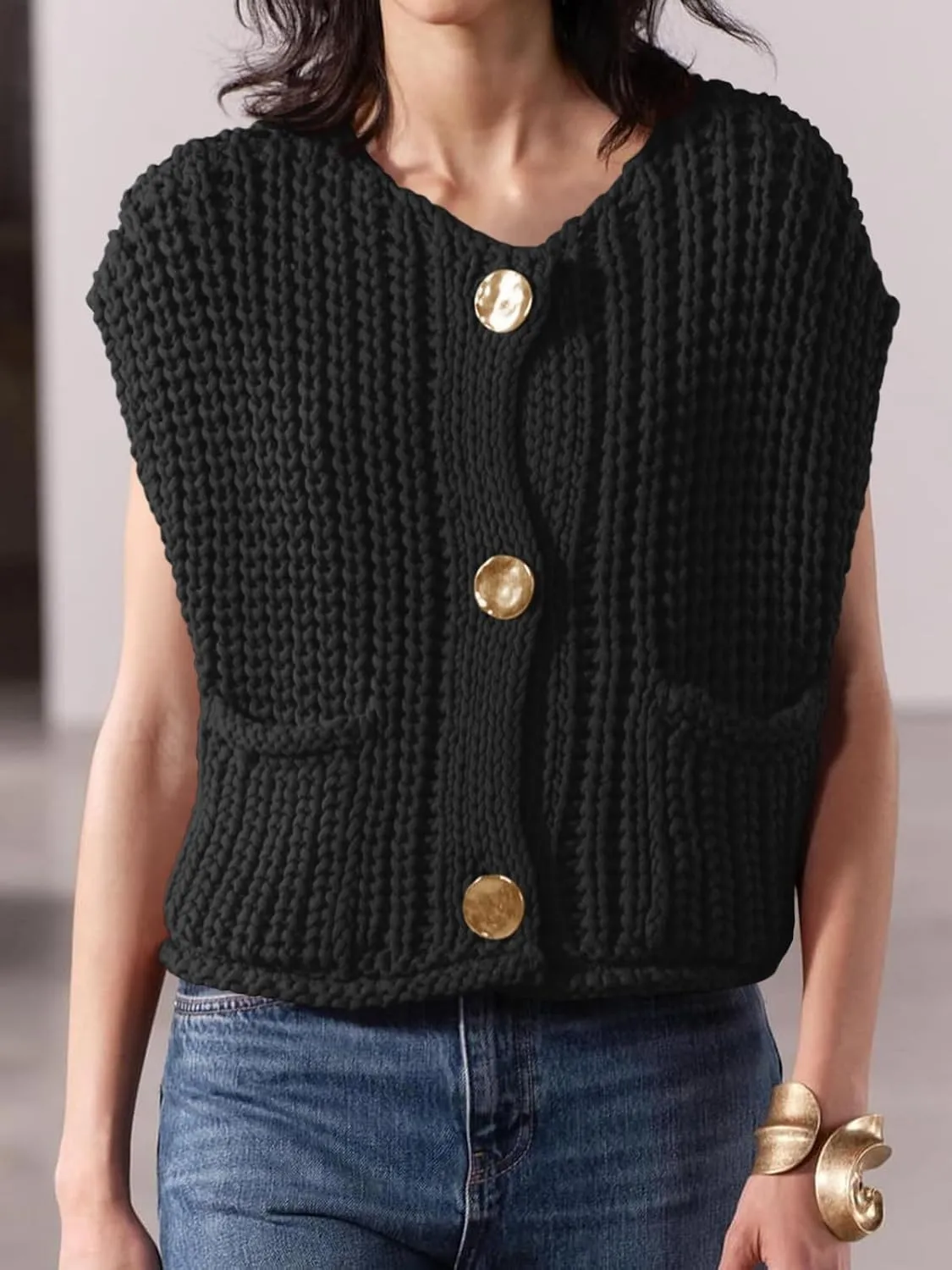 Saodimallsu Womens Sleeveless Cropped Sweater Vest Crochet Chunky Knit Button Down Cardigan Vests Tops with Pockets