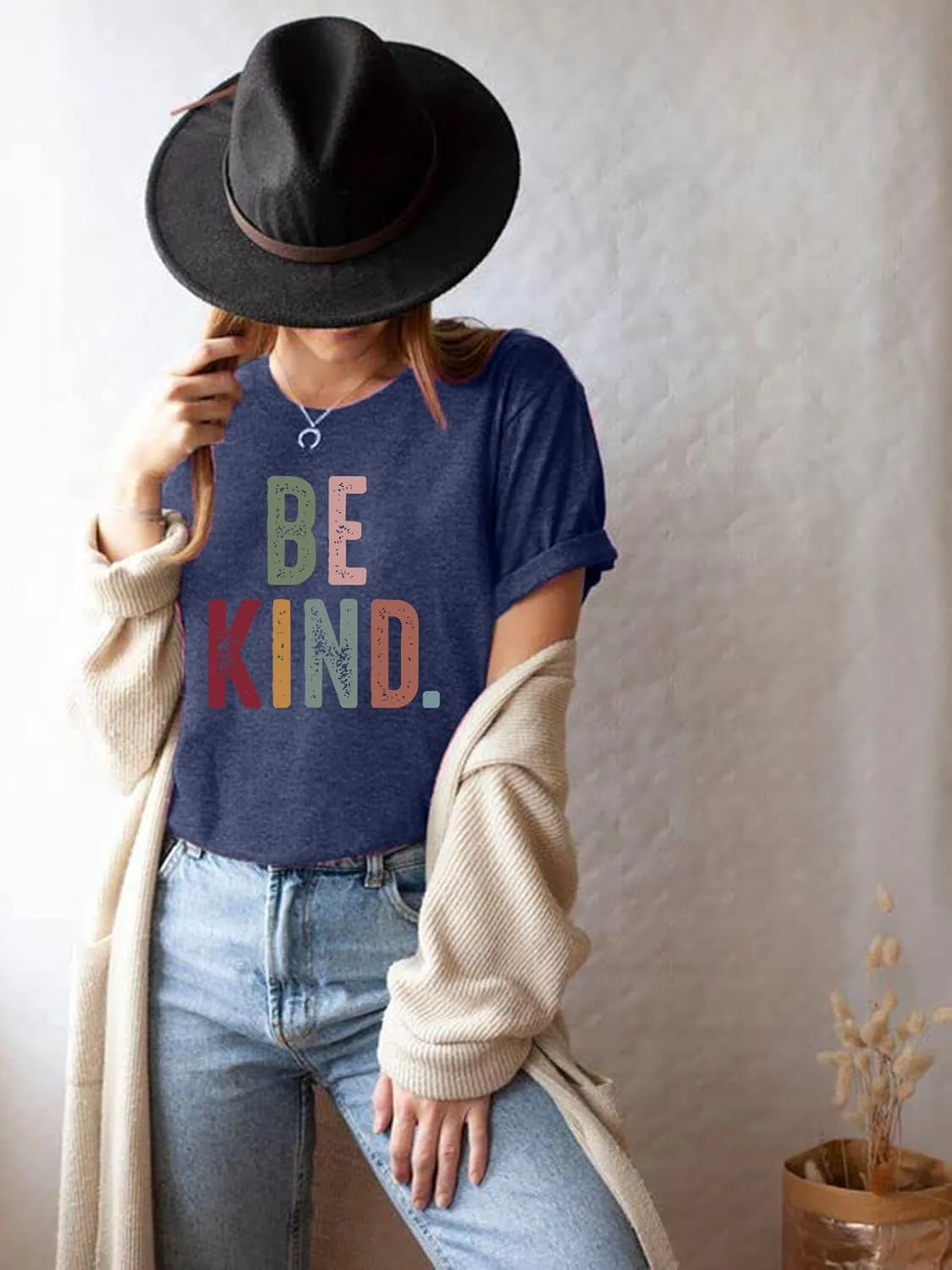 Women's Be Kind Shirt Graphic Tees Short Sleev Loose Fit Tshirts Cute Casual Summer Tops Teacher Shirts Beige L