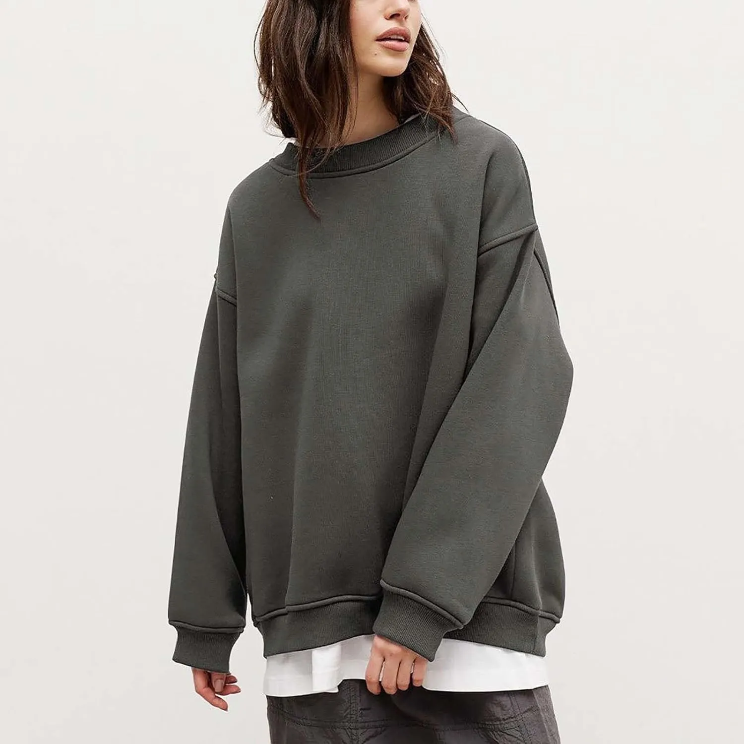 Womens Crew Neck Solid Color Sweatshirts Tops Long Sleeve Casual Pullover Cute Lightweight Loose Tops Fall Winter